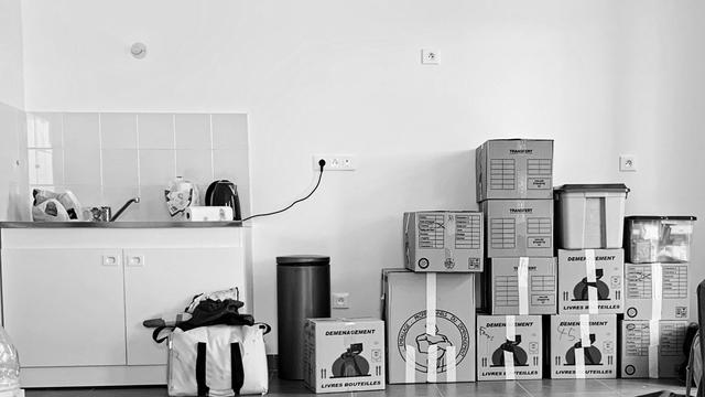 Je reviens sur le projet Design Epuré en vous montrant la cuisine à la livraison de cet appartement acheté sur plan en vefa.