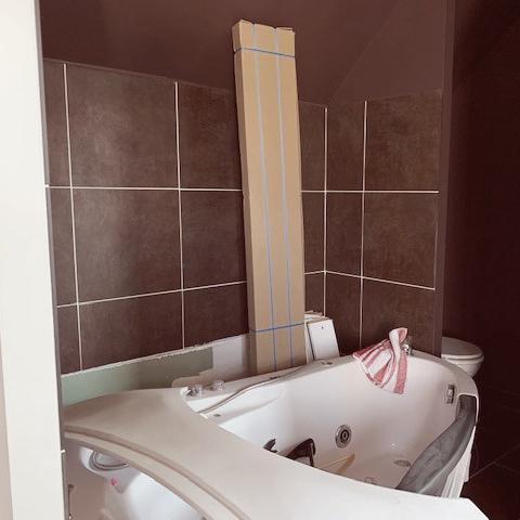 Salle de bain, avant.