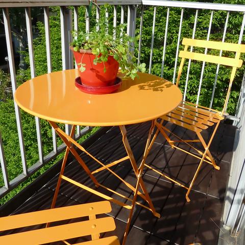 Table et chaises de jardin pour profiter des beaux jours