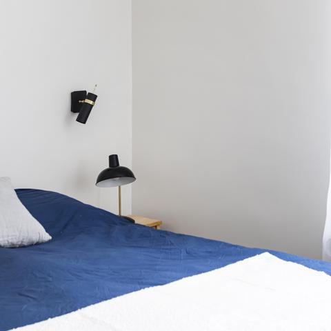 Luminaires design de la chambre parentale.